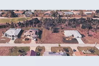 204 Fairway Road, Rotonda West, FL 33947 - Photo 11