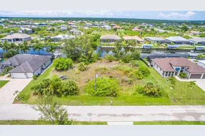 8096 Antwerp Circle, Port Charlotte, FL 33981 - Photo 9