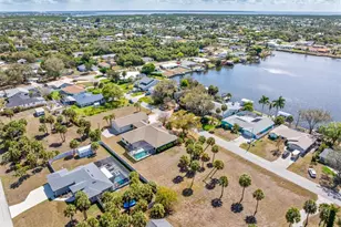 18412 Meyer Ave, Port Charlotte, FL 33948 - Photo 21