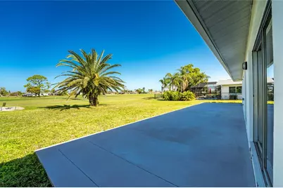 72 Oakland Hills Court, Rotonda West, FL 33947 - Photo 3