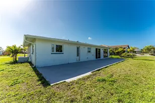 72 Oakland Hills Ct, Rotonda West, FL 33947 - Photo 39