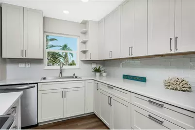 72 Oakland Hills Court, Rotonda West, FL 33947 - Photo 13