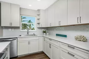 72 Oakland Hills Ct, Rotonda West, FL 33947 - Photo 13