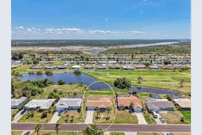 31 Oakland Hills Court, Rotonda West, FL 33947 - Photo 3