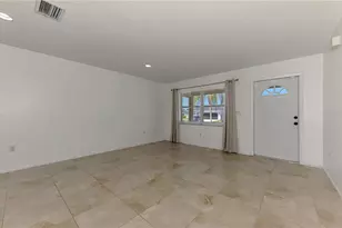 31 Oakland Hills Ct, Rotonda West, FL 33947 - Photo 9