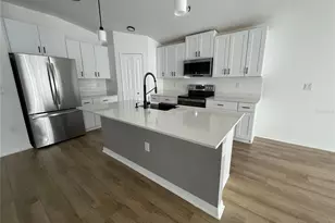 112 Oakwood Ct, Rotonda West, FL 33947 - Photo 5