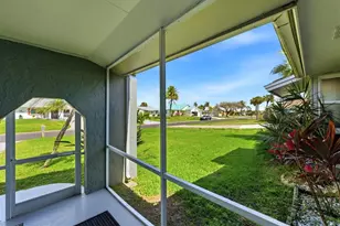 47 Oakland Hills Pl, Rotonda West, FL 33947 - Photo 5