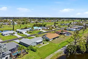 47 Oakland Hills Pl, Rotonda West, FL 33947 - Photo 37