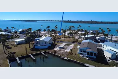 7500 Park Pointe Drive #52, Englewood, FL 34224 - Photo 3