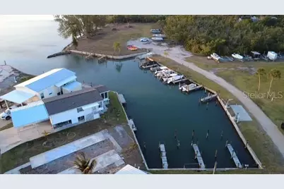 7500 Park Pointe Drive #52, Englewood, FL 34224 - Photo 11