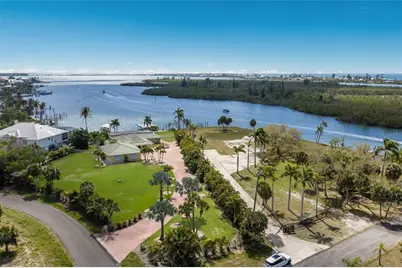 90 Buccaneer Bend, Placida, FL 33946 - Photo 1