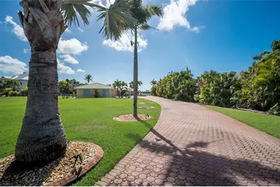 90 Buccaneer Bend, Placida, FL 33946 - Photo 9