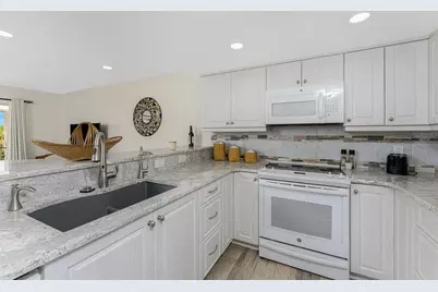 6800 Placida Road #TH2, 1B, Englewood, FL 34224 - Photo 7