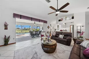 36 Pinehurst Ct, Rotonda West, FL 33947 - Photo 7