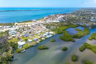 130 Crestview Dr, Englewood, FL 34223 - Photo 59