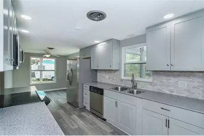 130 Crestview Drive, Englewood, FL 34223 - Photo 11