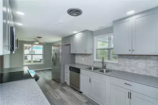 130 Crestview Dr, Englewood, FL 34223 - Photo 11