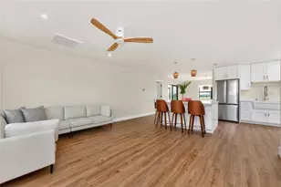 9 Oakland Hills Ct, Rotonda West, FL 33947 - Photo 3