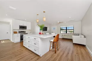 9 Oakland Hills Ct, Rotonda West, FL 33947 - Photo 13