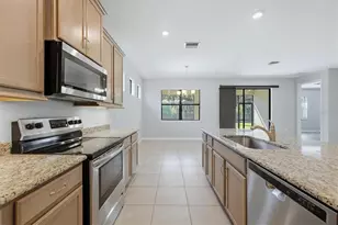 12031 Lovegrass St, Venice, FL 34293 - Photo 15