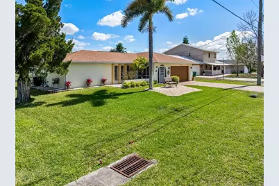 2220 Broad Ranch Drive, Port Charlotte, FL 33948 - Photo 13