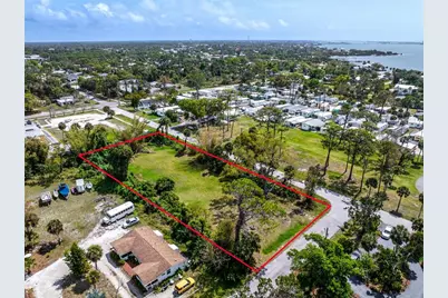 Pineapple Street, Englewood, FL 34223 - Photo 11