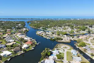 35 Oakwood Dr N, Englewood, FL 34223 - Photo 55