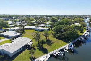 35 Oakwood Dr N, Englewood, FL 34223 - Photo 37