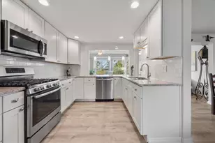 35 Oakwood Dr N, Englewood, FL 34223 - Photo 5