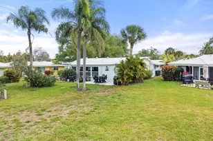 35 Oakwood Dr N, Englewood, FL 34223 - Photo 31