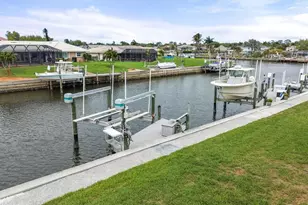 35 Oakwood Dr N, Englewood, FL 34223 - Photo 3