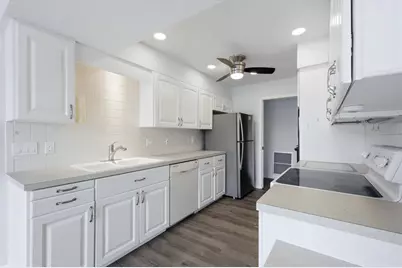 58 Windsor Drive, Englewood, FL 34223 - Photo 11