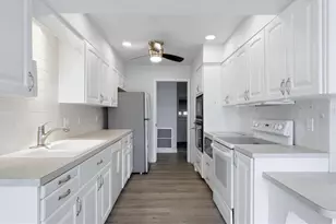 58 Windsor Dr, Englewood, FL 34223 - Photo 9