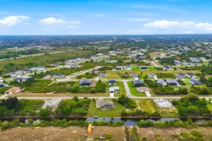 300 Baytree Dr, Rotonda West, FL 33947 - Photo 49