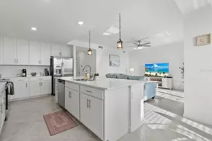 17570 Opal Sand Dr, Venice, FL 34293 - Photo 7