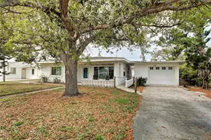 25 Hillcrest Dr, Englewood, FL 34223 - Photo 1