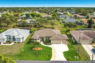 239 Broadmoor Ln, Rotonda West, FL 33947 - Photo 3