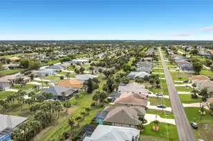 239 Broadmoor Ln, Rotonda West, FL 33947 - Photo 45