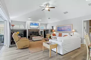 1711 Bayshore Dr, Englewood, FL 34223 - Photo 9