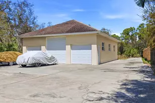 1711 Bayshore Dr, Englewood, FL 34223 - Photo 5