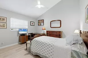 1711 Bayshore Dr, Englewood, FL 34223 - Photo 25