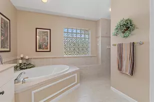 10123 Topsail Ave, Englewood, FL 34224 - Photo 19