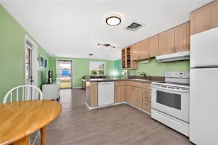 2550 10th St, Englewood, FL 34224 - Photo 11