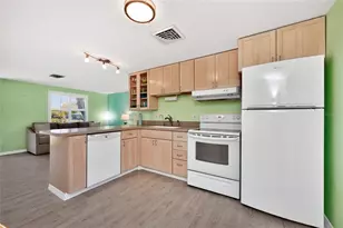 2550 10th St, Englewood, FL 34224 - Photo 5