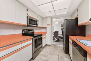 413 Eden Dr, Englewood, FL 34223 - Photo 15