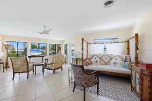 1052 Kant St, Englewood, FL 34224 - Photo 9