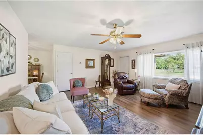 21351 Bassett Avenue, Port Charlotte, FL 33952 - Photo 9