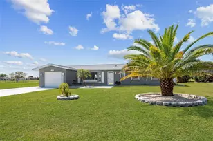 202 Caddy Rd, Rotonda West, FL 33947 - Photo 1