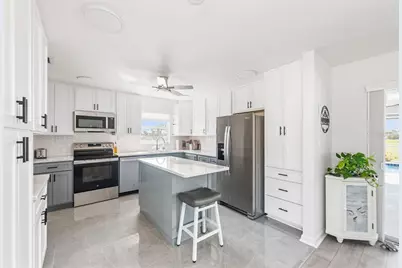 202 Caddy Road, Rotonda West, FL 33947 - Photo 19