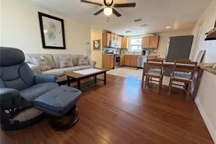 231 Lakeview Ln, Englewood, FL 34223 - Photo 11